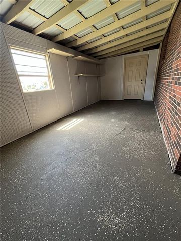 101 NE 5th Street, Moore, OK 73160