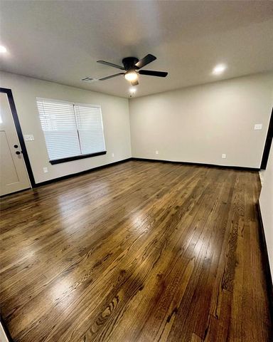 101 NE 5th Street, Moore, OK 73160