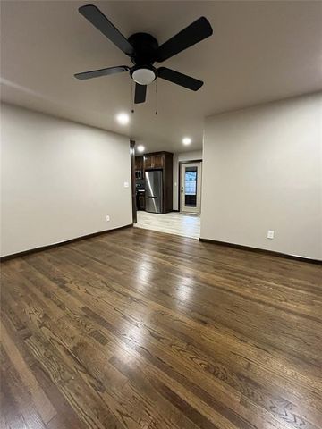 101 NE 5th Street, Moore, OK 73160