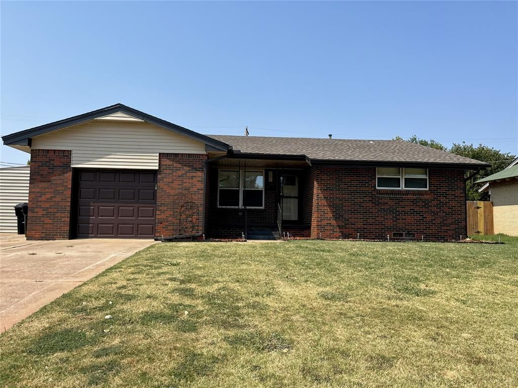 101 NE 5th Street, Moore, OK 73160