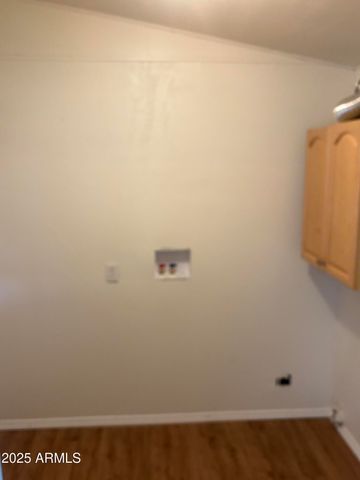 22875 W CACTUS WREN Lane, Congress, AZ 85332