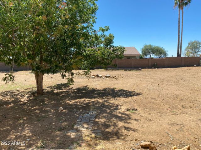 22875 W CACTUS WREN Lane, Congress, AZ 85332