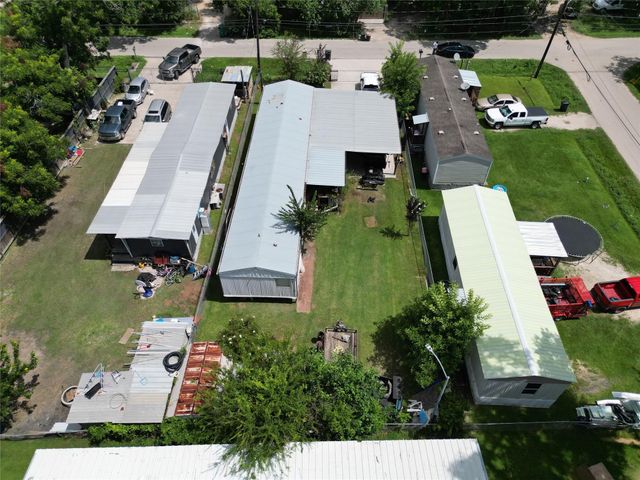 513 Arcadian Dr, Crosby, TX 77532