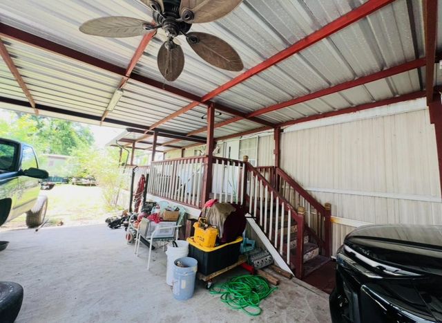513 Arcadian Dr, Crosby, TX 77532