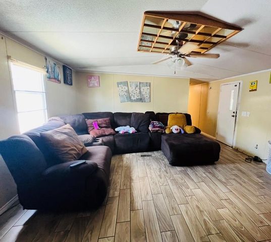 513 Arcadian Dr, Crosby, TX 77532