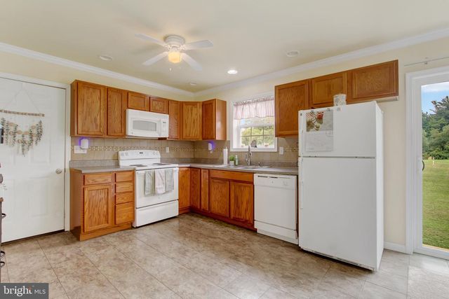 1475 GABLERS RD, Gardners, PA 17324