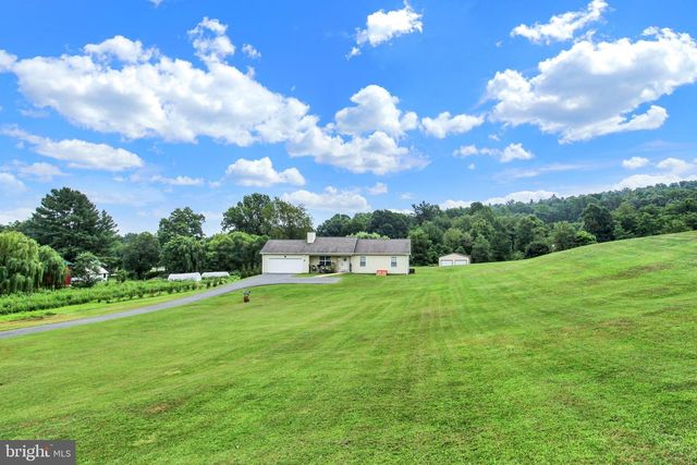1475 GABLERS RD, Gardners, PA 17324