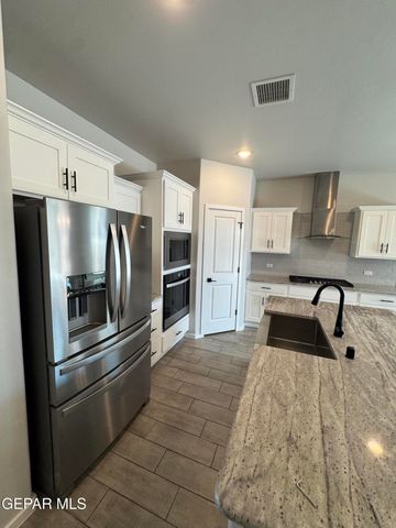 388 NAILSEAS Place, El Paso, TX 79928
