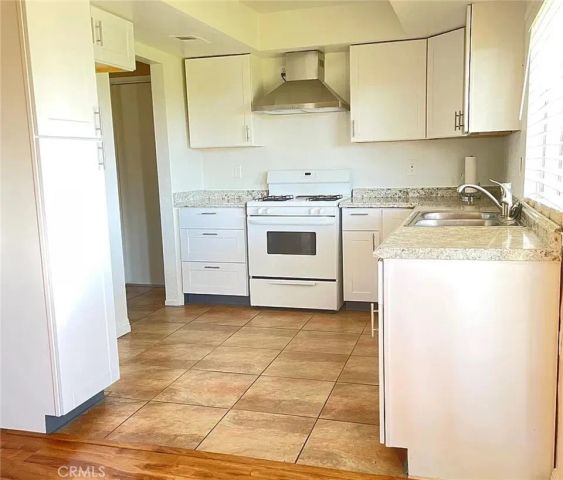617 S Spruce Avenue, Rialto, CA 92376