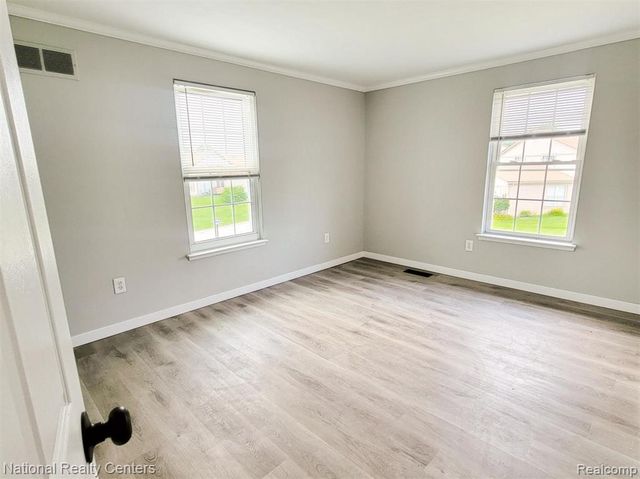 35299 Terrybrook Drive, Sterling Heights, MI 48312