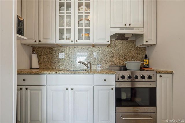 855 E Broadway 4G, Long Beach, NY 11561