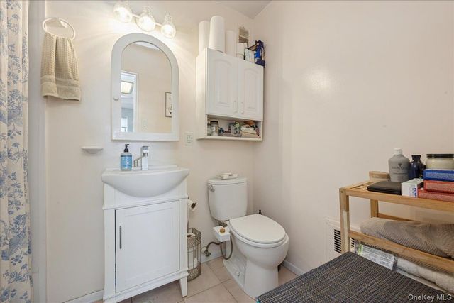 855 E Broadway 4G, Long Beach, NY 11561