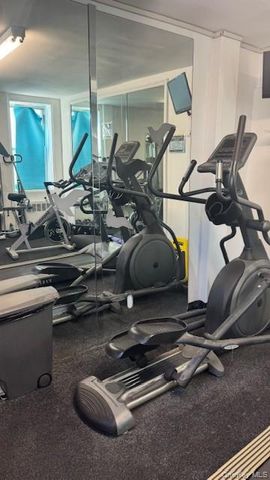 855 E Broadway 4G, Long Beach, NY 11561