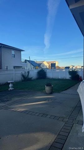 855 E Broadway 4G, Long Beach, NY 11561