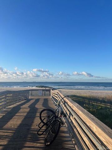 855 E Broadway 4G, Long Beach, NY 11561