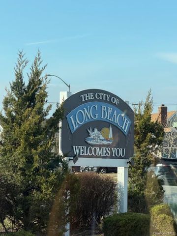 855 E Broadway 4G, Long Beach, NY 11561