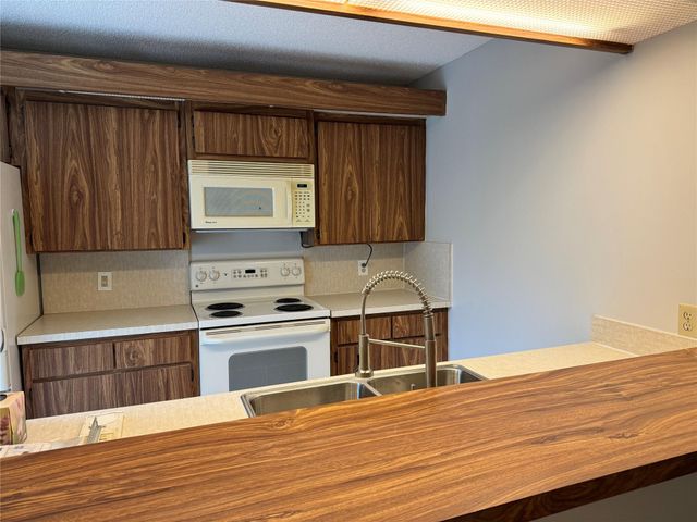 3102 SW Sunset Trace Circle 3102, Palm City, FL 34990