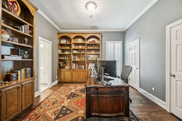 9227 Lanshire Drive, Dallas, TX 75238