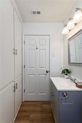 5404 Forest Park Drive, Mobile, AL 36618