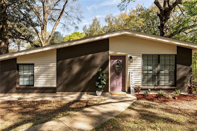 5404 Forest Park Drive, Mobile, AL 36618