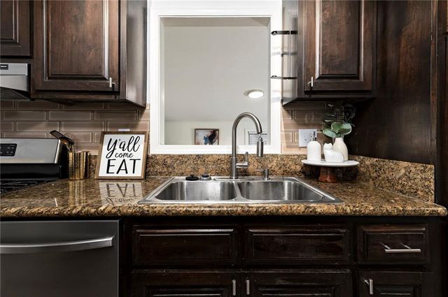 5404 Forest Park Drive, Mobile, AL 36618