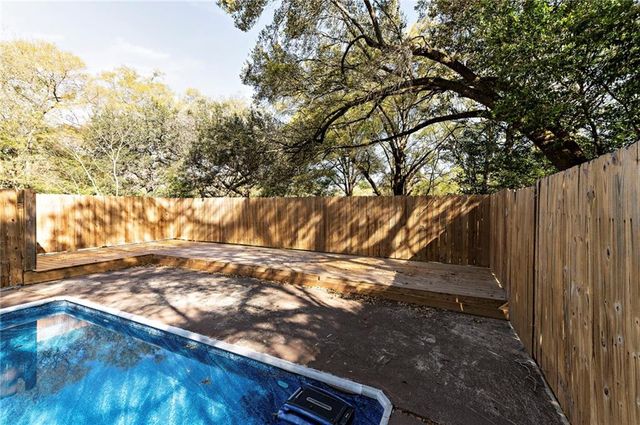 5404 Forest Park Drive, Mobile, AL 36618