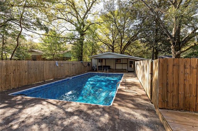 5404 Forest Park Drive, Mobile, AL 36618