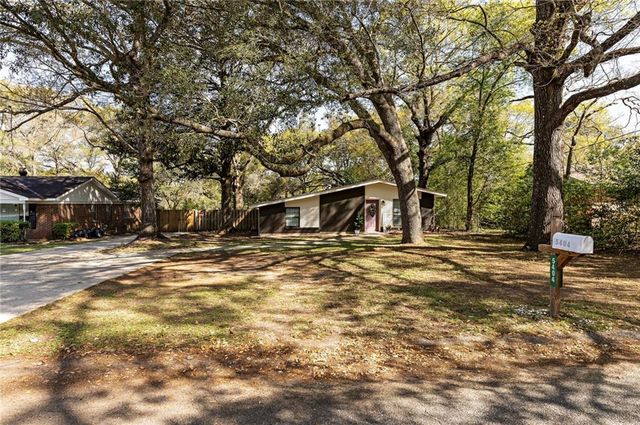 5404 Forest Park Drive, Mobile, AL 36618
