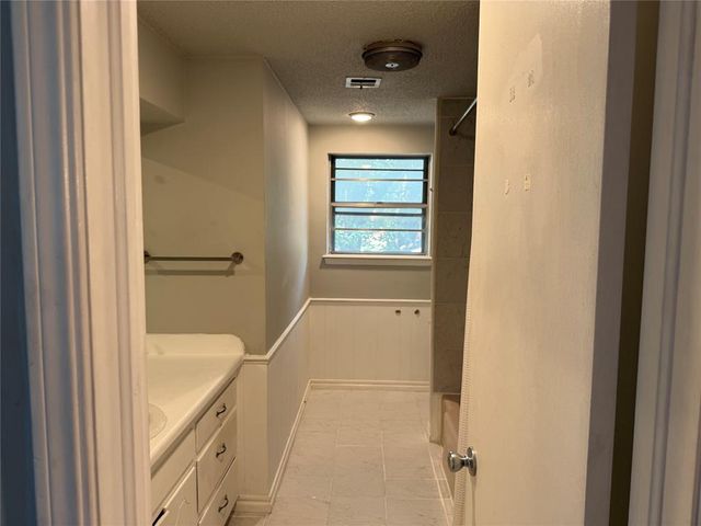 2008 Lyndon Circle, The Village, OK 73120