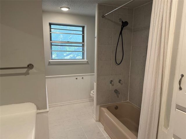 2008 Lyndon Circle, The Village, OK 73120