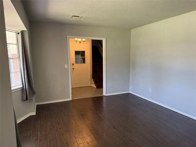 2008 Lyndon Circle, The Village, OK 73120