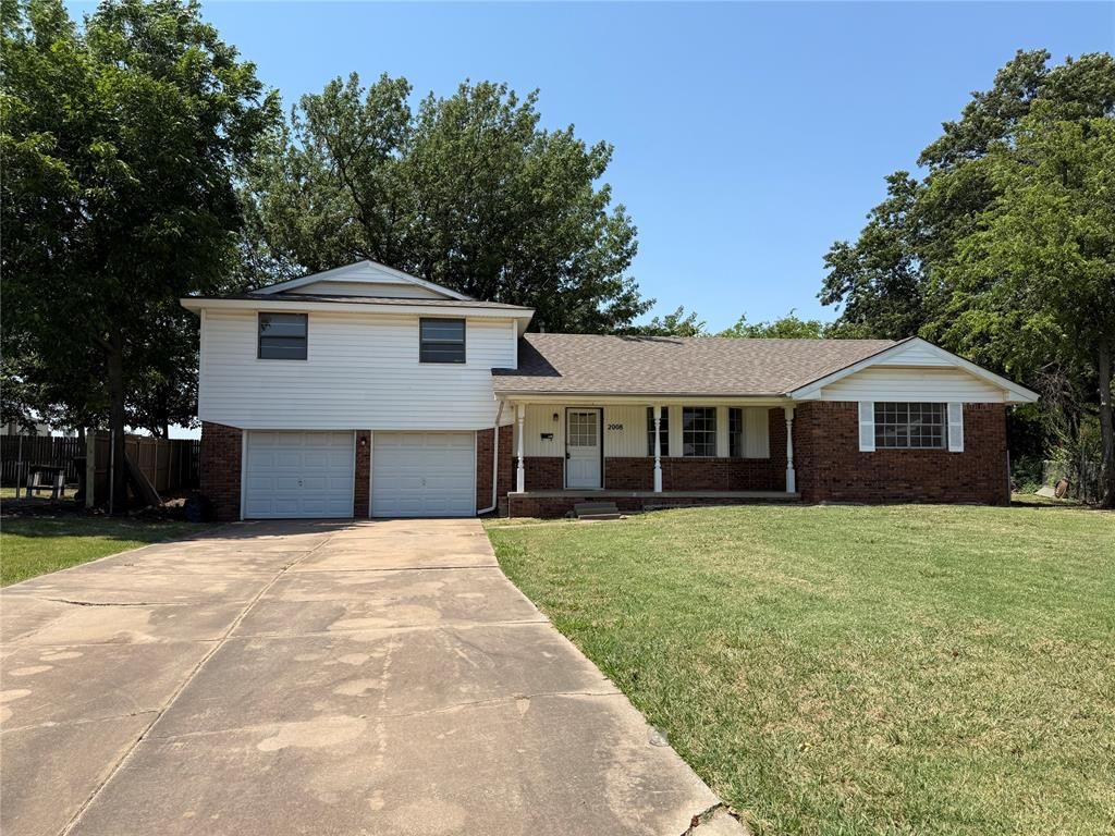 2008 Lyndon Circle, The Village, OK 73120