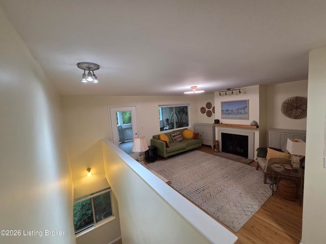 59 Lake Ave, Louisville, KY 40206