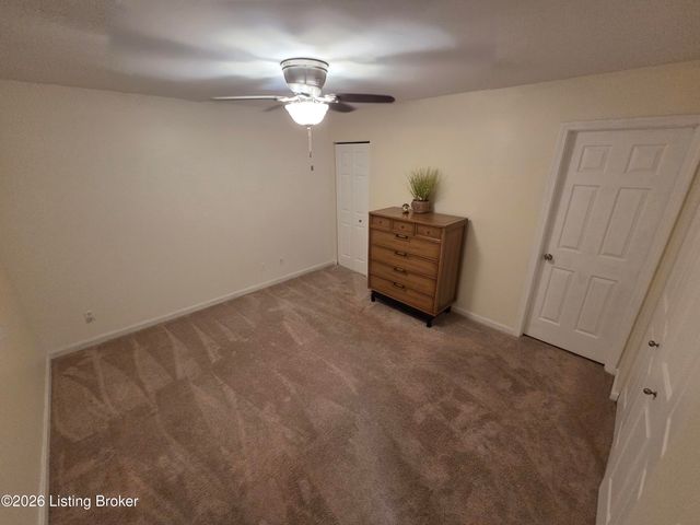 59 Lake Ave, Louisville, KY 40206