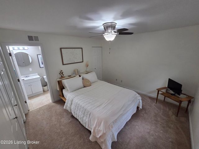 59 Lake Ave, Louisville, KY 40206
