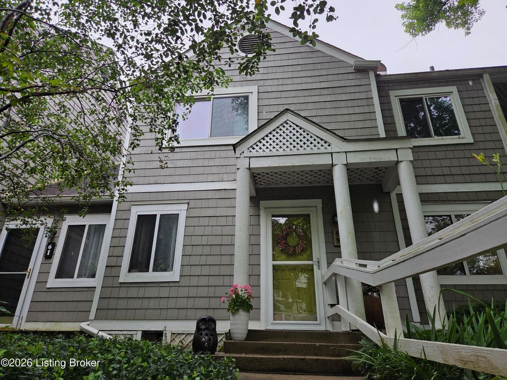 59 Lake Ave, Louisville, KY 40206