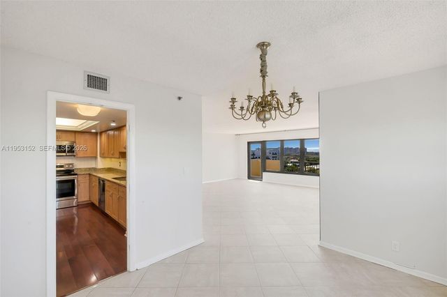 3200 Port Royale Dr N 1006, Fort Lauderdale, FL 33308