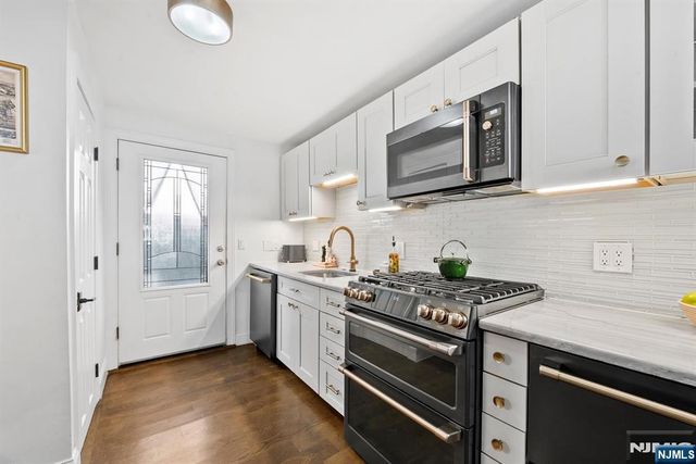 62 Willow Terrace, Hoboken, NJ 07030