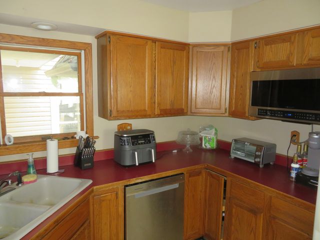 12004 Elmdale Drive, Manchester, MI 48158