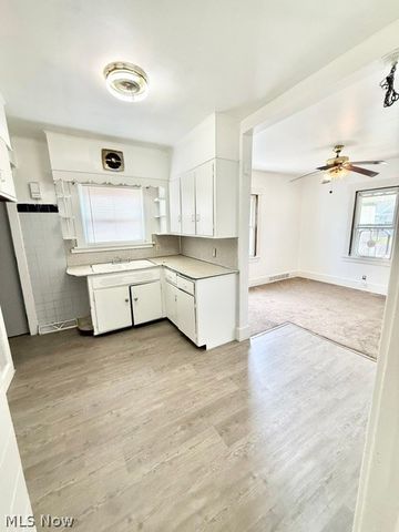 328 Marmion Avenue, Youngstown, OH 44507