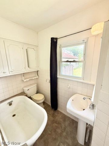 328 Marmion Avenue, Youngstown, OH 44507