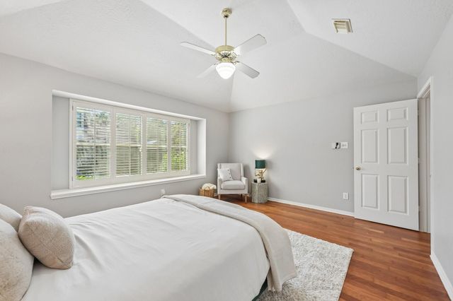 126 Selkirk Drive, Sugar Land, TX 77479