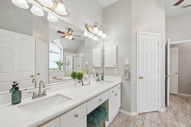 126 Selkirk Drive, Sugar Land, TX 77479
