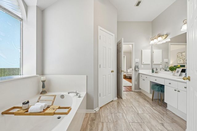 126 Selkirk Drive, Sugar Land, TX 77479