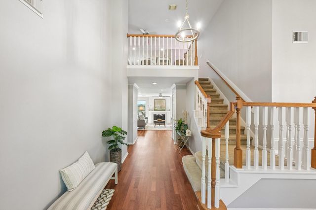 126 Selkirk Drive, Sugar Land, TX 77479
