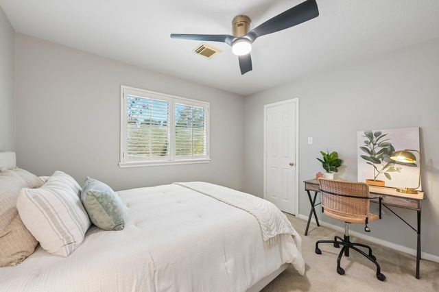 126 Selkirk Drive, Sugar Land, TX 77479