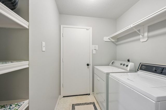 126 Selkirk Drive, Sugar Land, TX 77479