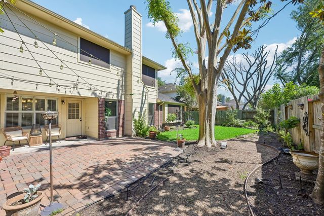 126 Selkirk Drive, Sugar Land, TX 77479