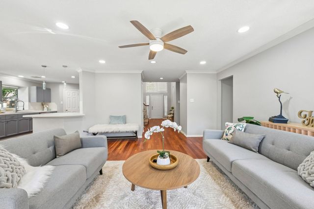 126 Selkirk Drive, Sugar Land, TX 77479