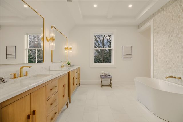 27 Marcello Drive, Jamestown, RI 02835